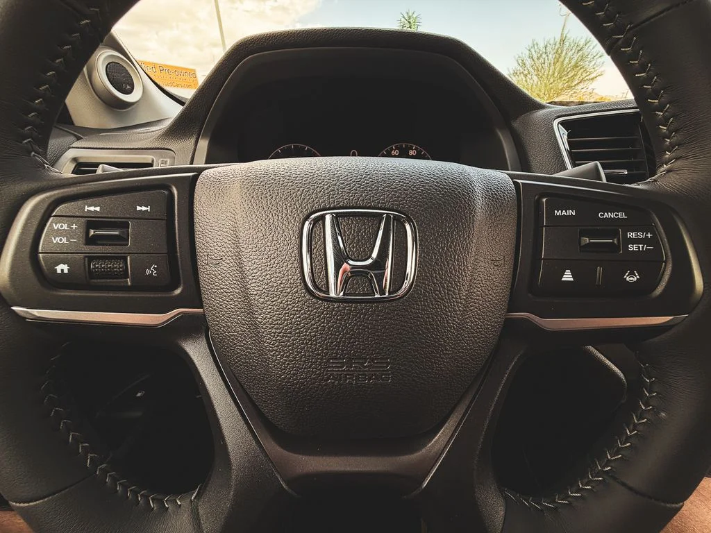 New 2026 Sonic Gray Pearl Honda RTL image 36