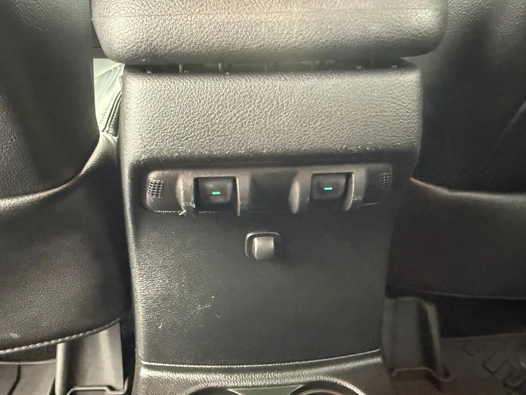 Used 2017 Green Jeep Unlimited Sahara image 41