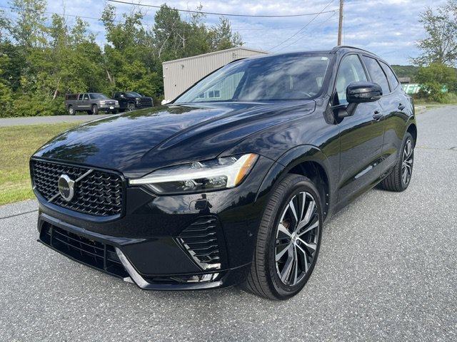 Used 2024 Black Volvo Plus Dark Theme image 1