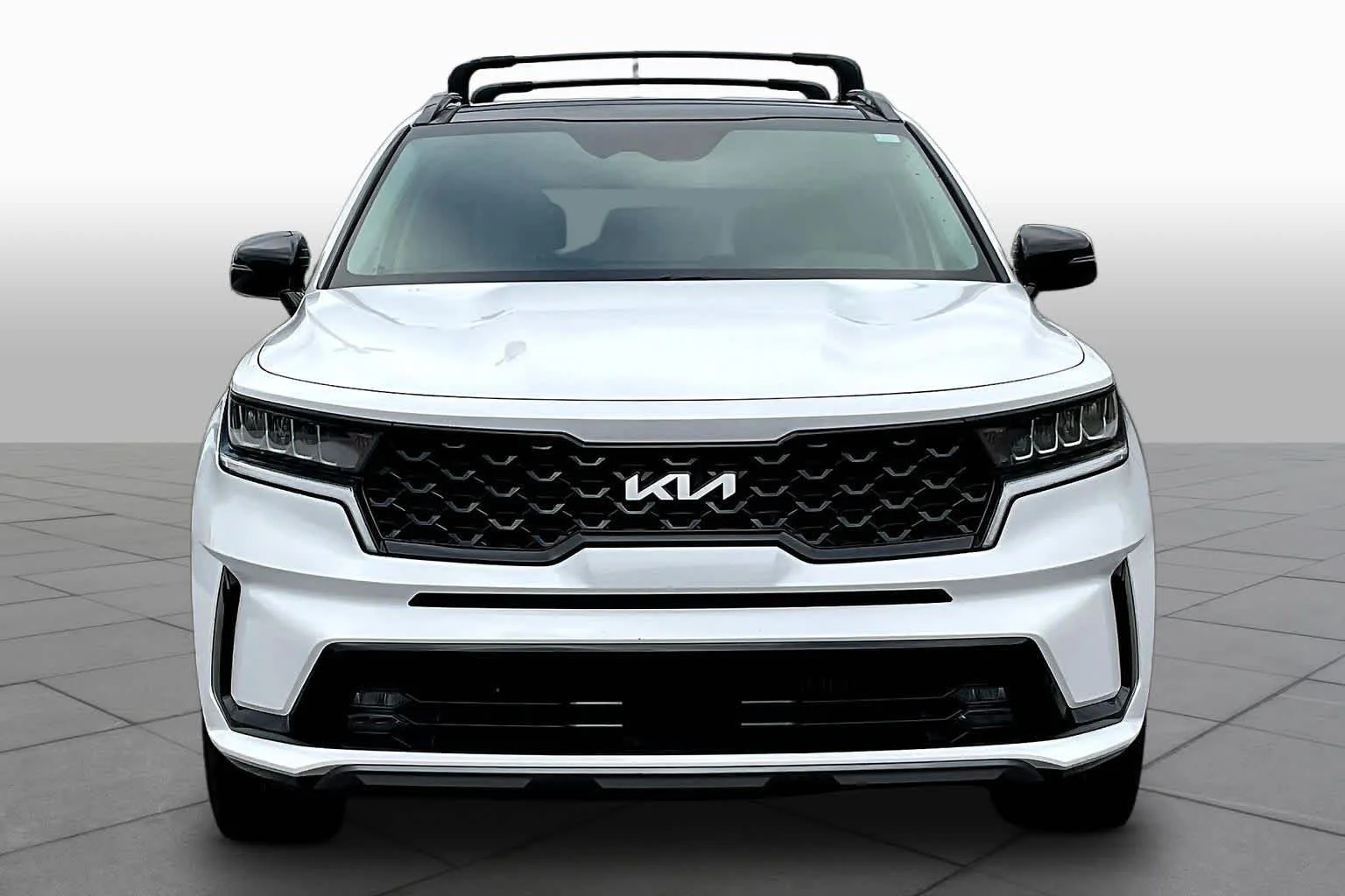 Used 2023 Glacial White Pearl Kia EX image 4
