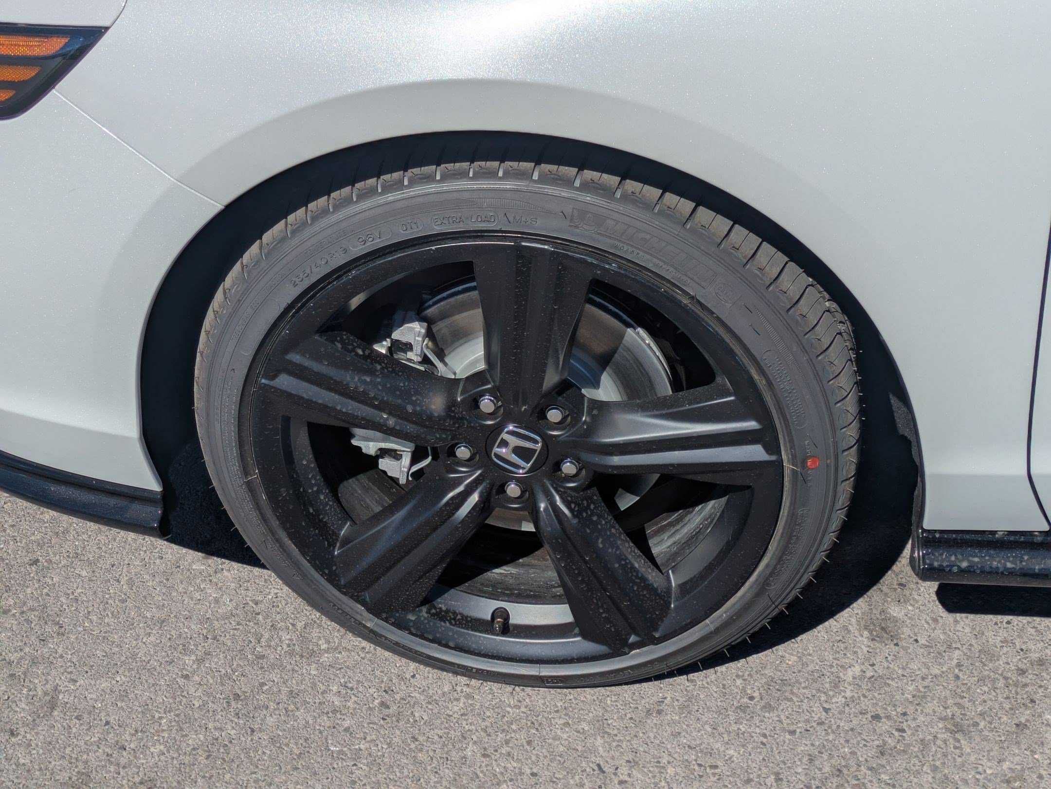 New 2026 Platinum White Pearl Honda Sport-L image 15