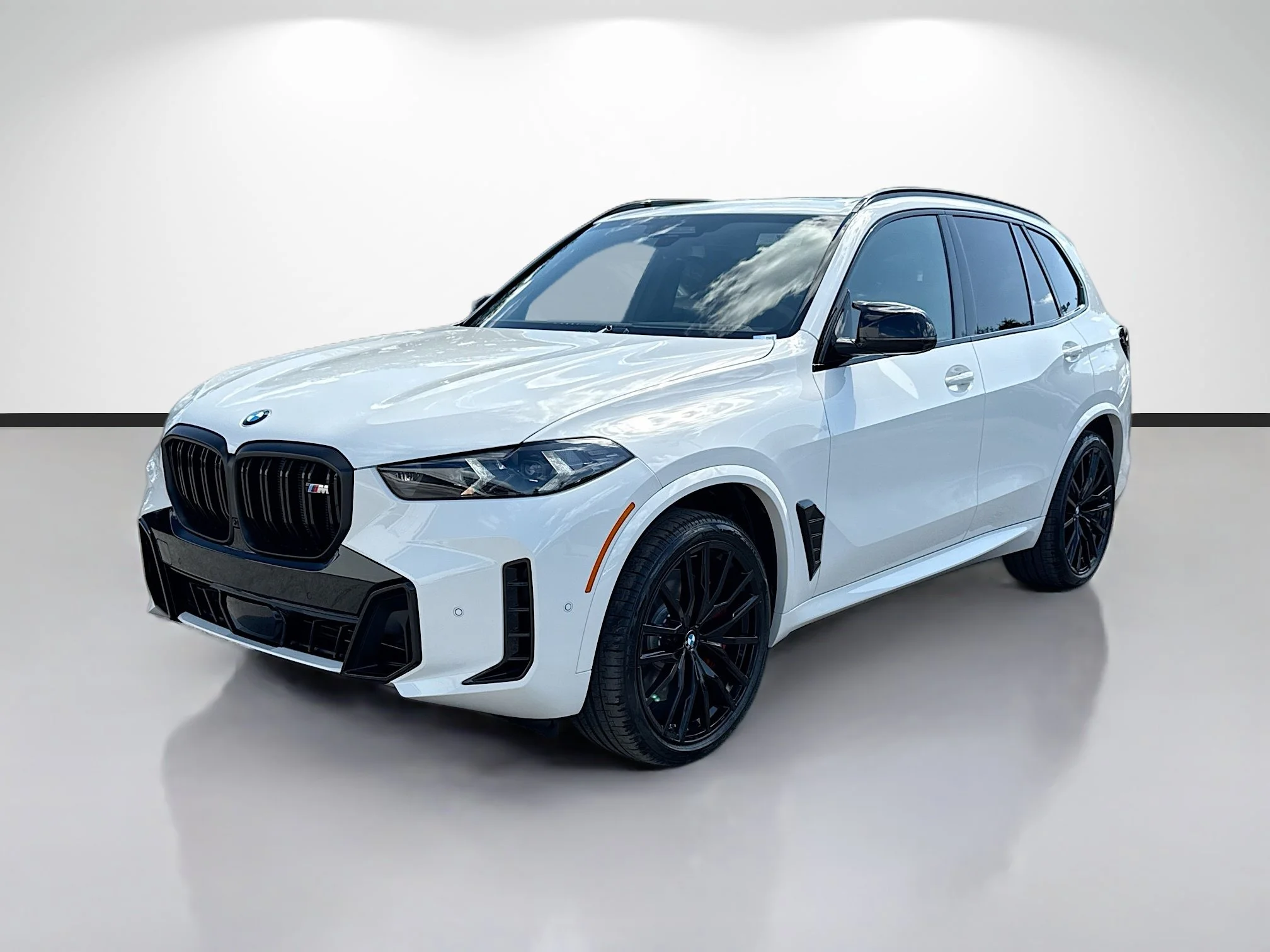 New 2026 Alpine White BMW M60i image 7