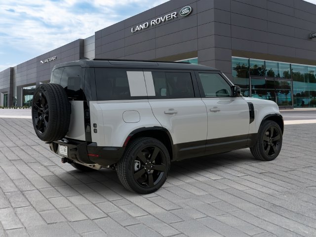 New 2026 Borasco Grey Land Rover X-Dynamic SE image 5