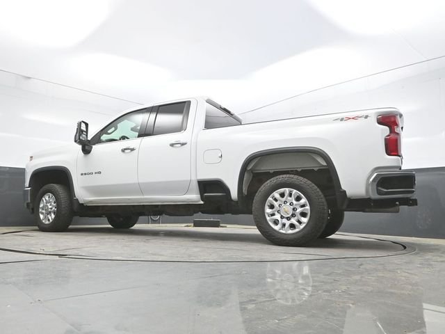 Used 2022 White Chevrolet LTZ image 37