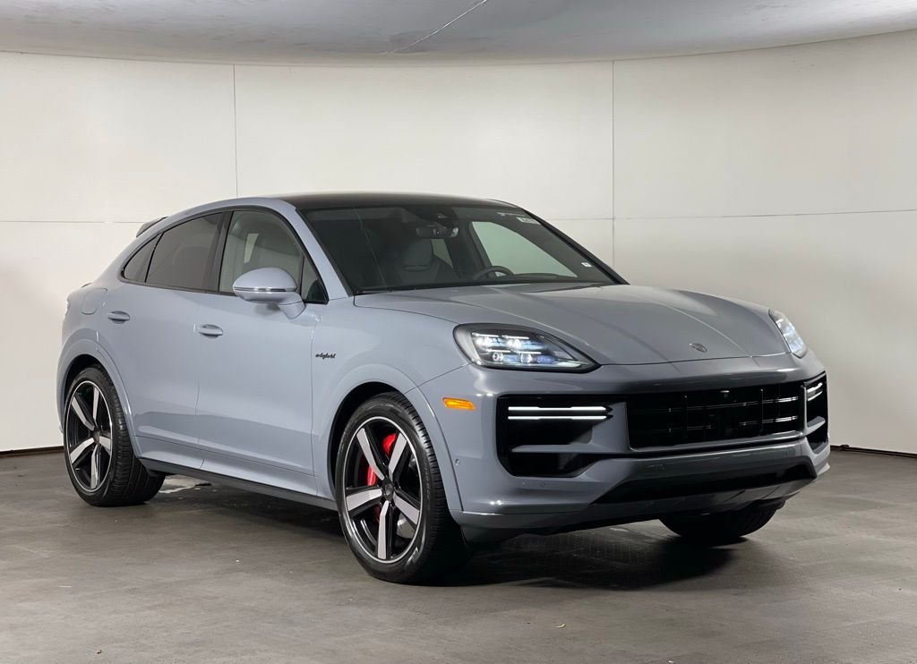 2025 Porsche Cayenne Coup Turbo E-Hybrid - Photo 9
