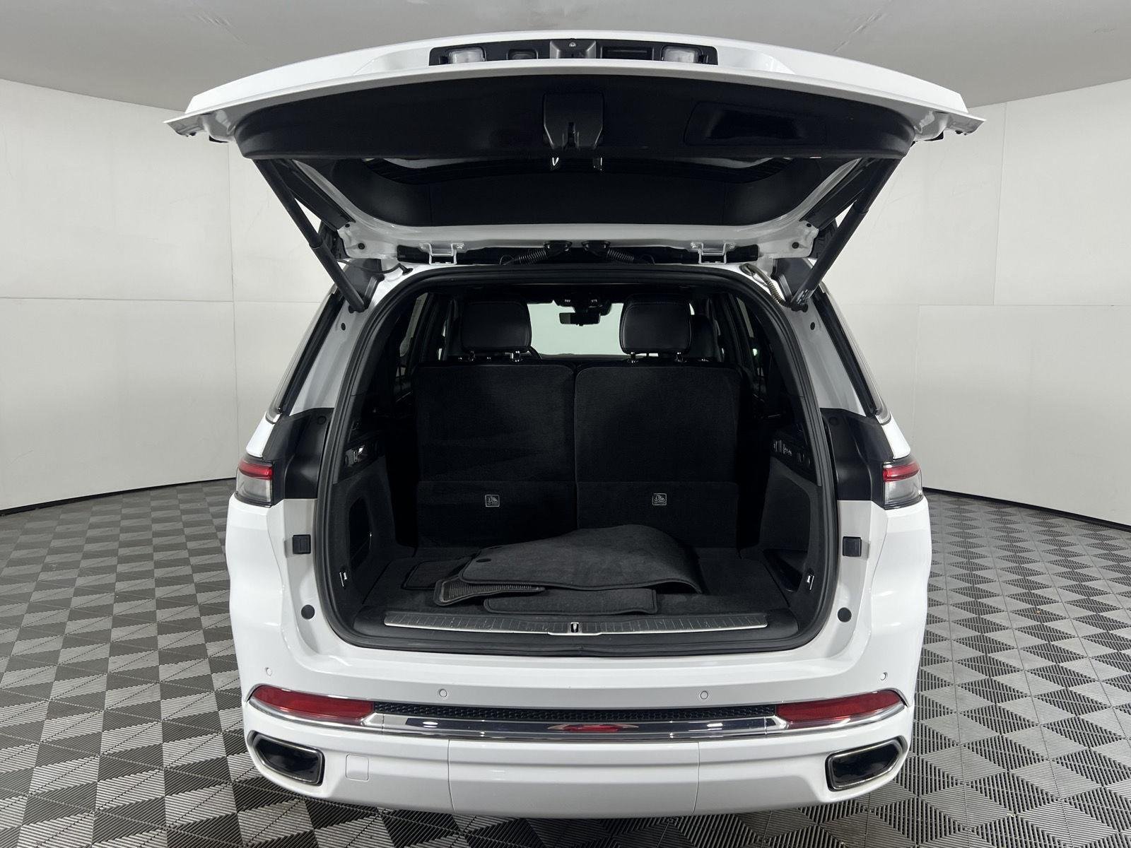 Used 2021 Bright White Clearcoat Jeep Overland image 33