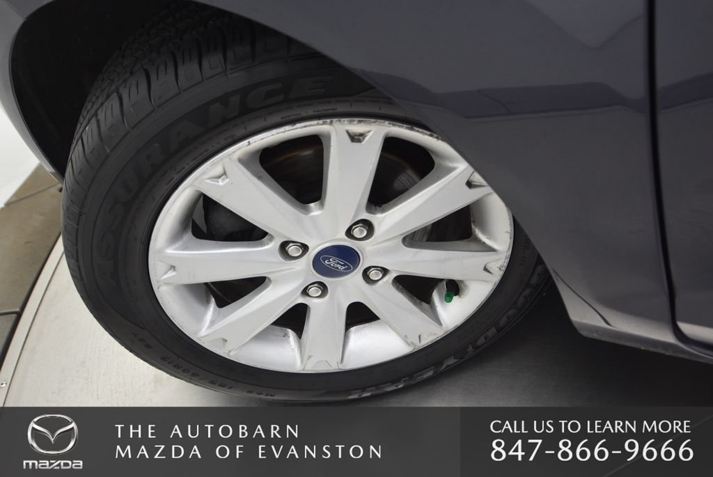 Used 2013 Gray Metallic Ford SE image 33