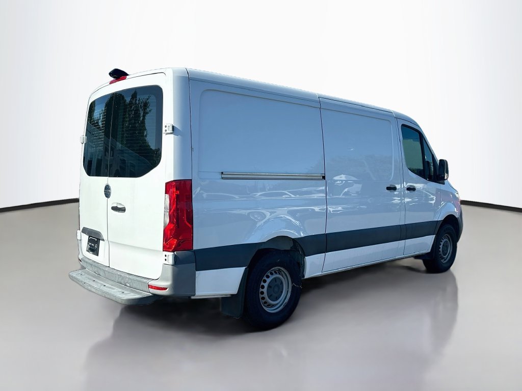 Used 2020 White Freightliner Base image 9