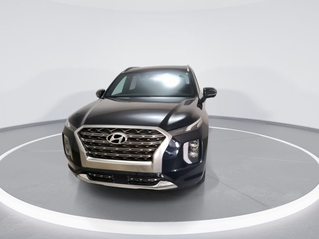 Used 2020 White Hyundai Limited image 4