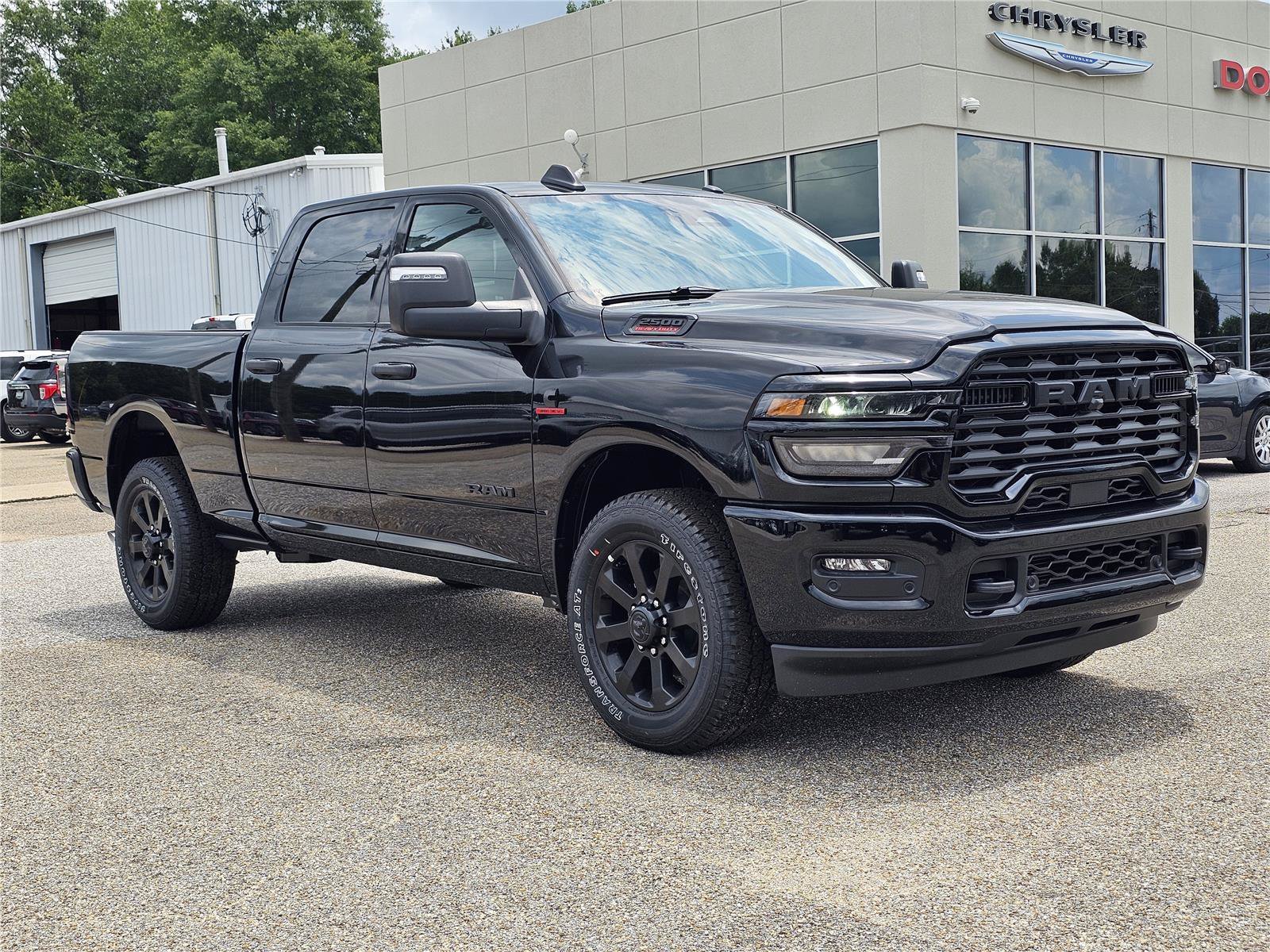 New 2026 Diamond Black Crystal Pearlcoat Ram Big Horn image 5