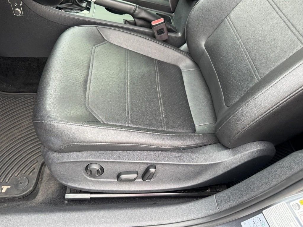 Used 2017 Platinum Gray Metallic Volkswagen 1.8T R-Line image 14