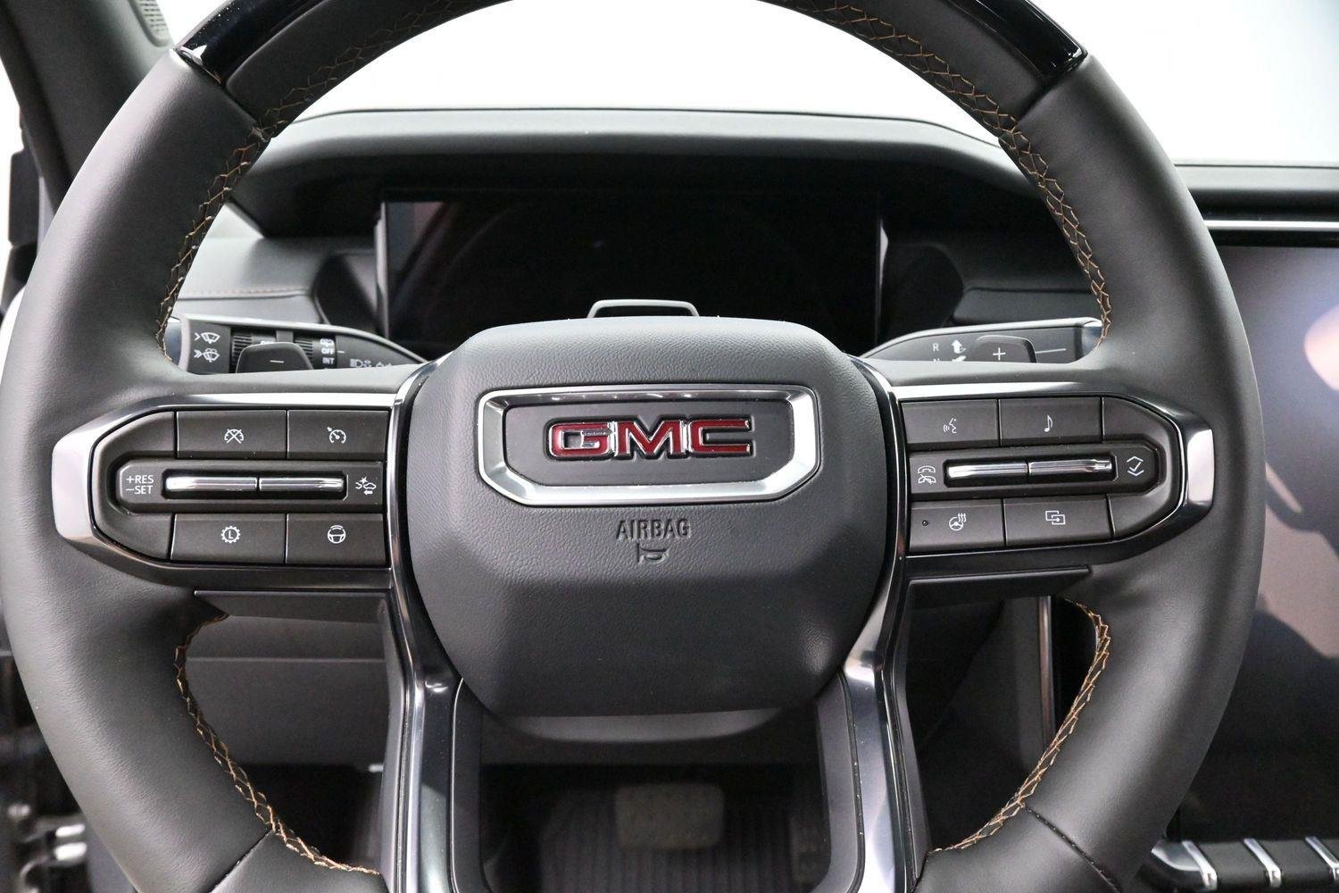 Used 2025 Sterling Metallic GMC AT4 image 19