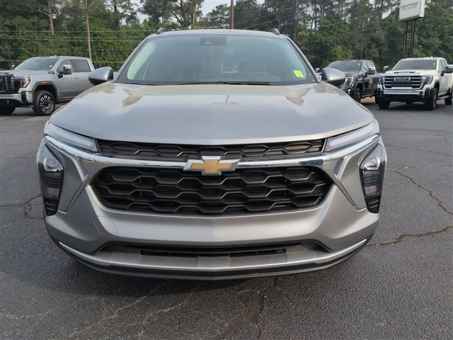 Used 2025 Sterling Gray Metallic Chevrolet LT image 30