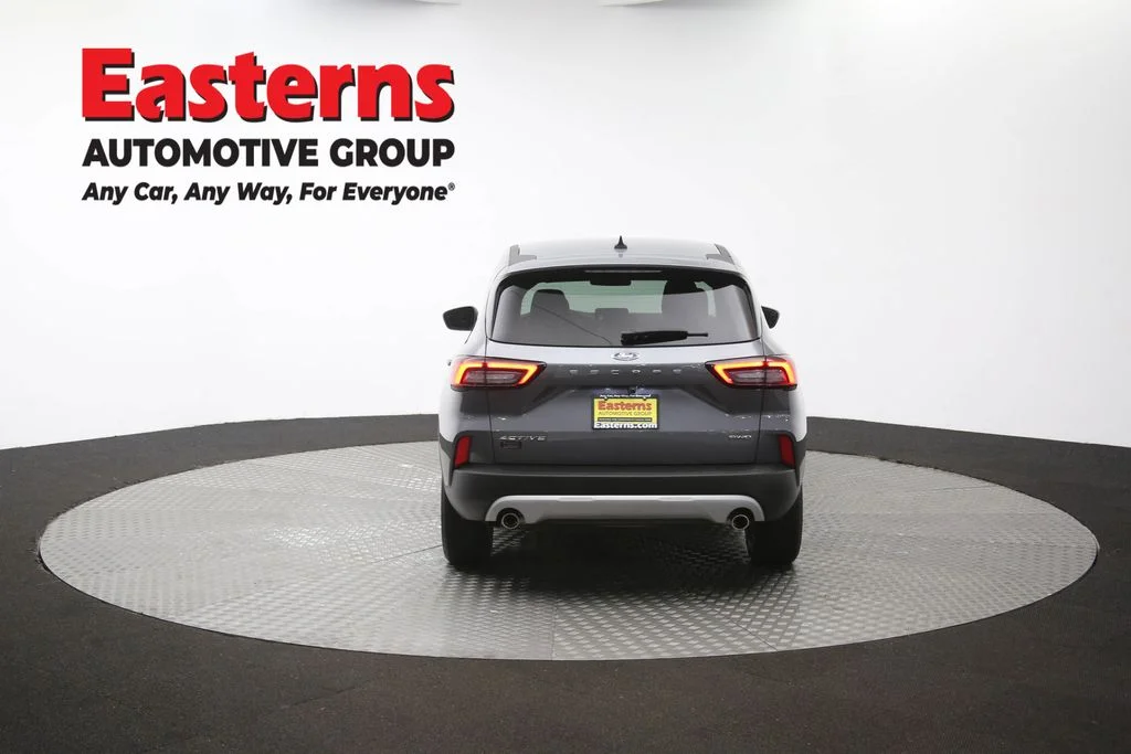 Used 2024 Gray Ford Active image 38