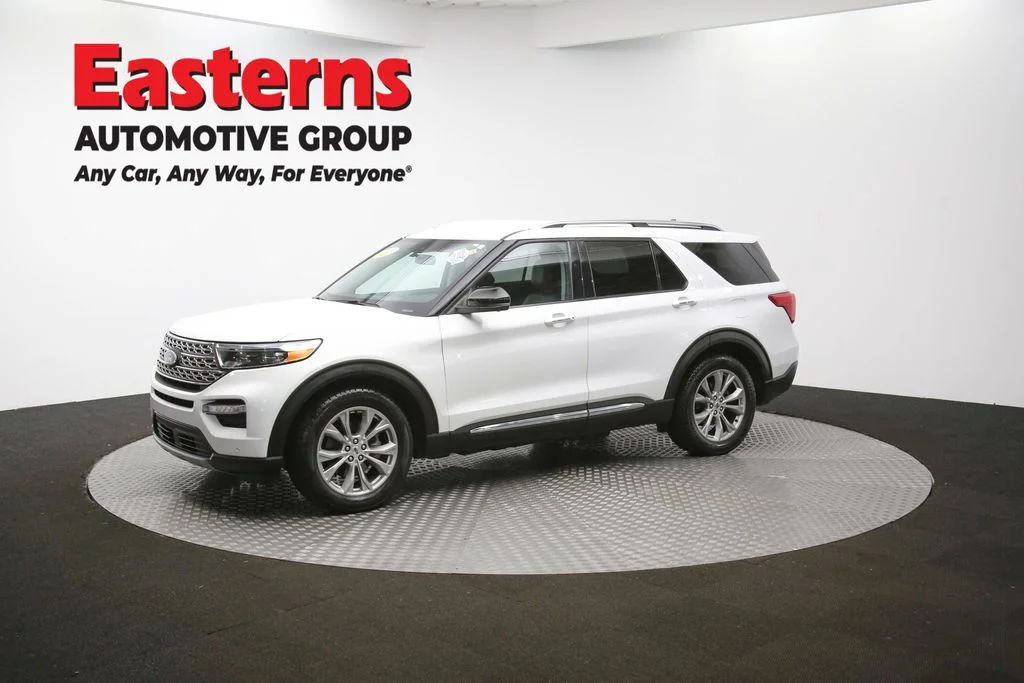 Used 2023 White Ford Limited image 58