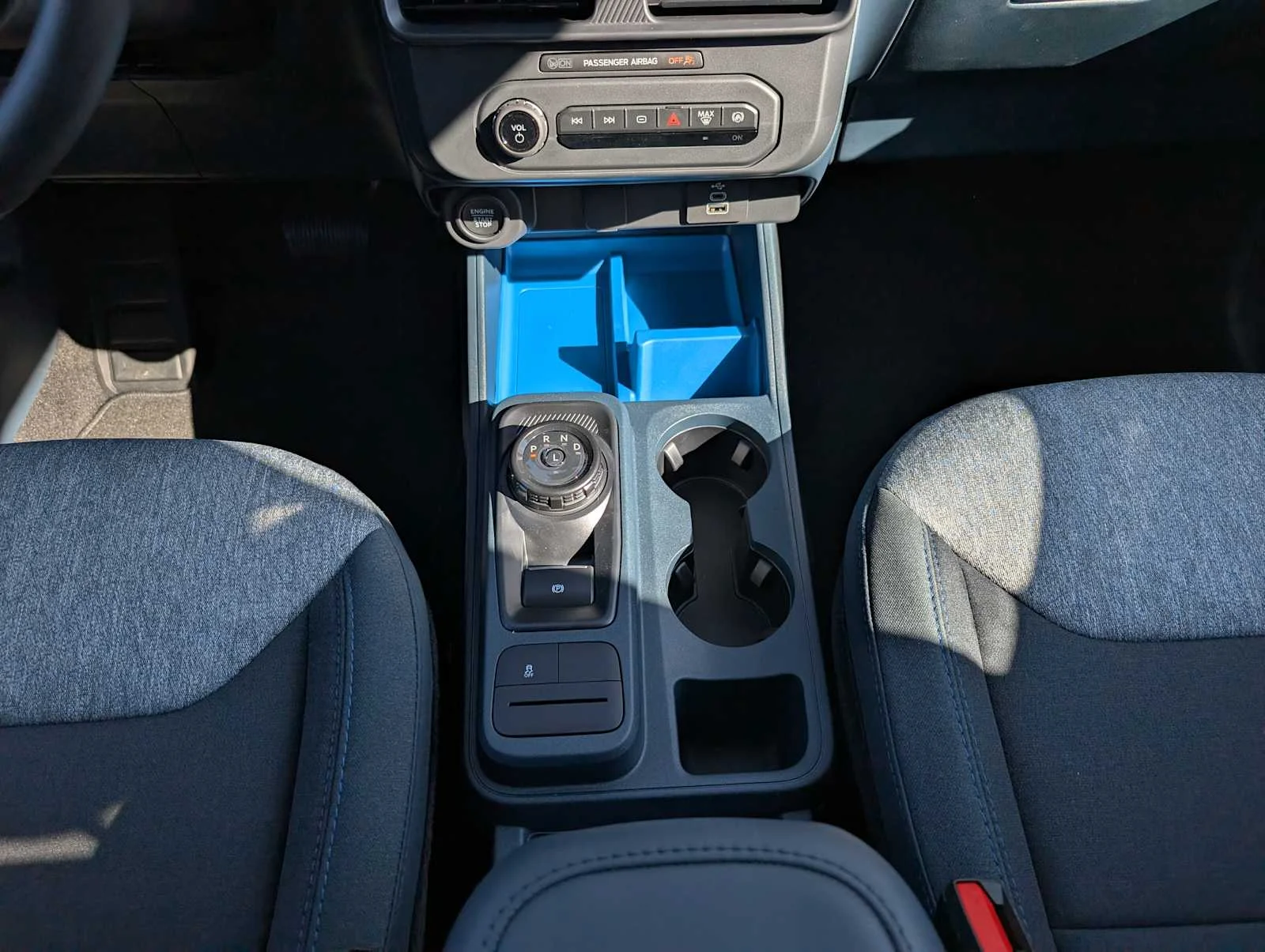 New 2026 Oxford White Ford XLT image 13