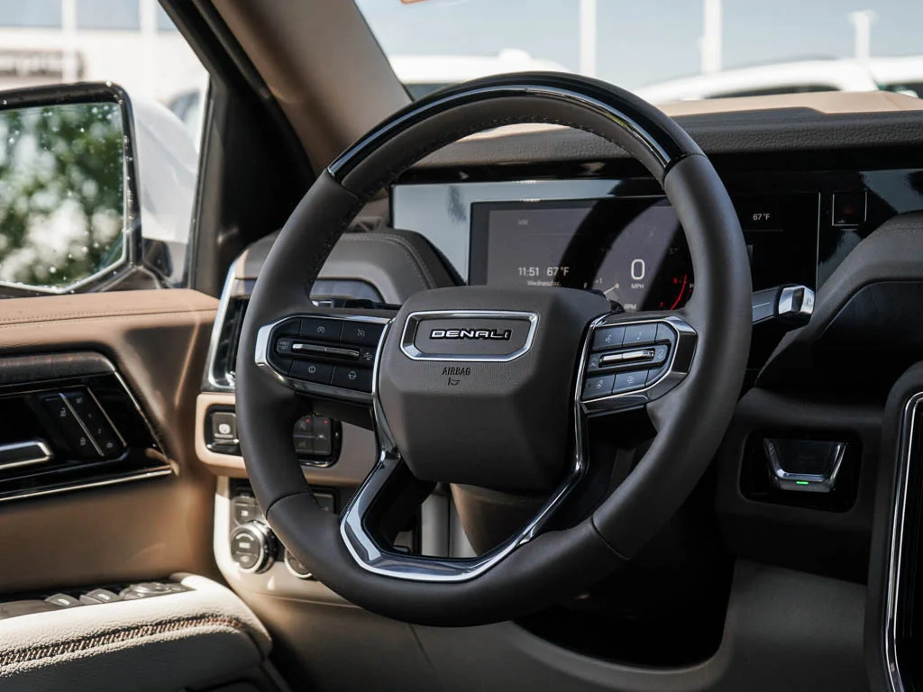 2026 GMC Yukon XL Denali - Photo 17