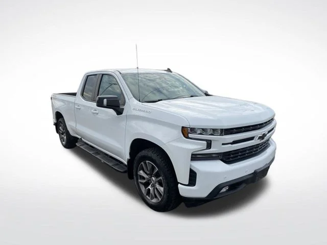 Used 2019 White Chevrolet RST image 10