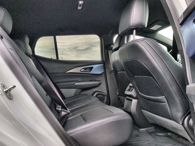 Used 2026 Summit White Chevrolet LT image 34