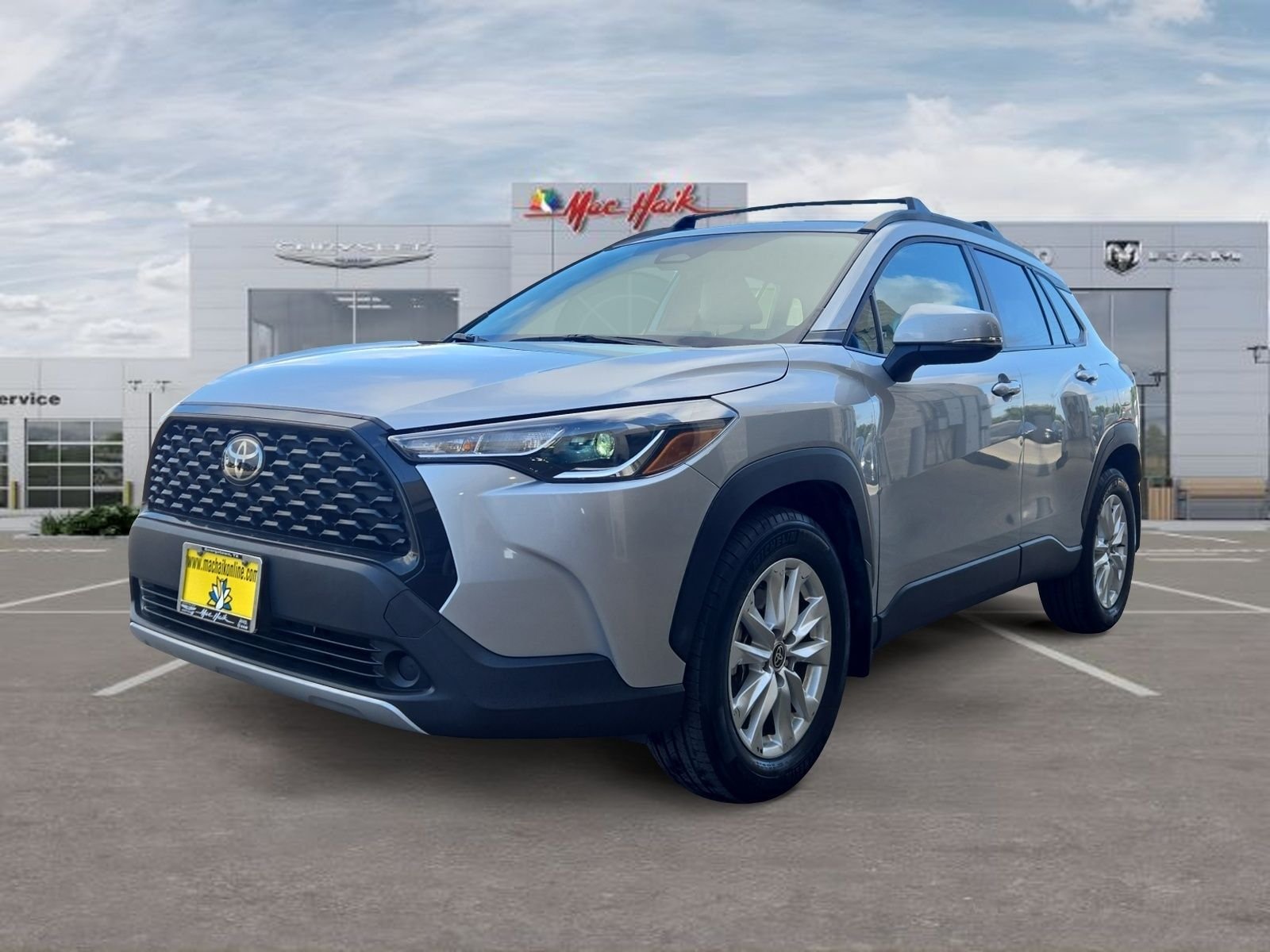 2023 Toyota Corolla Cross LE FWD's photo