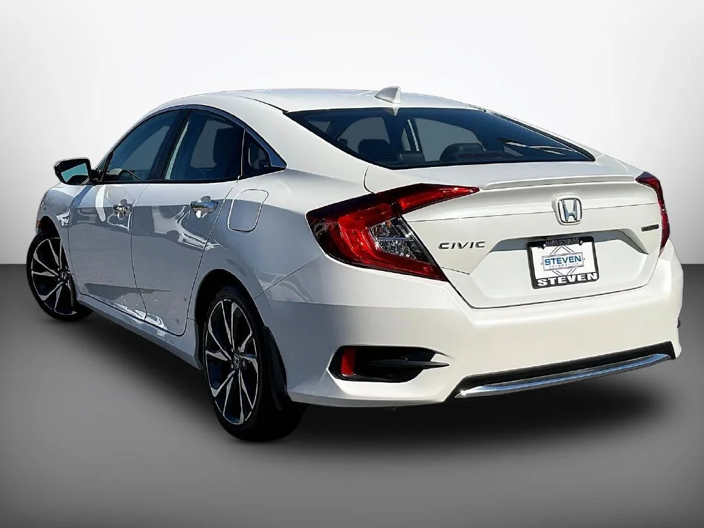 Used 2020 White Honda Touring image 4