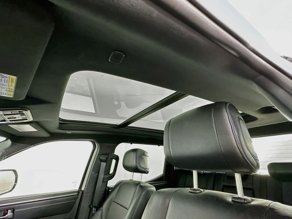 Used 2024 Pearl Toyota Platinum image 22