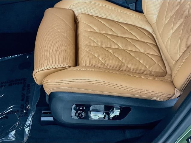 Used 2026 Urban Green BMW xDrive40i image 19