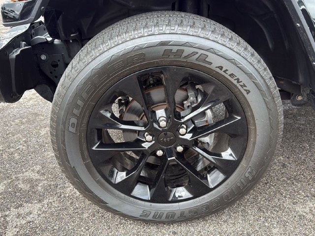 Used 2023 Black Jeep Overland image 16