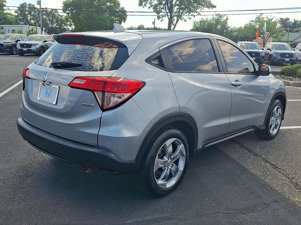 2017 Honda HR-V LX - Photo 6