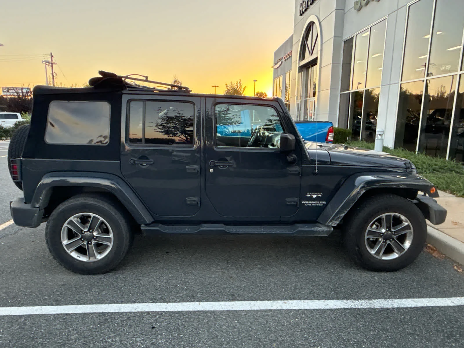 Used 2017 Rhino Clearcoat Jeep Sahara image 4