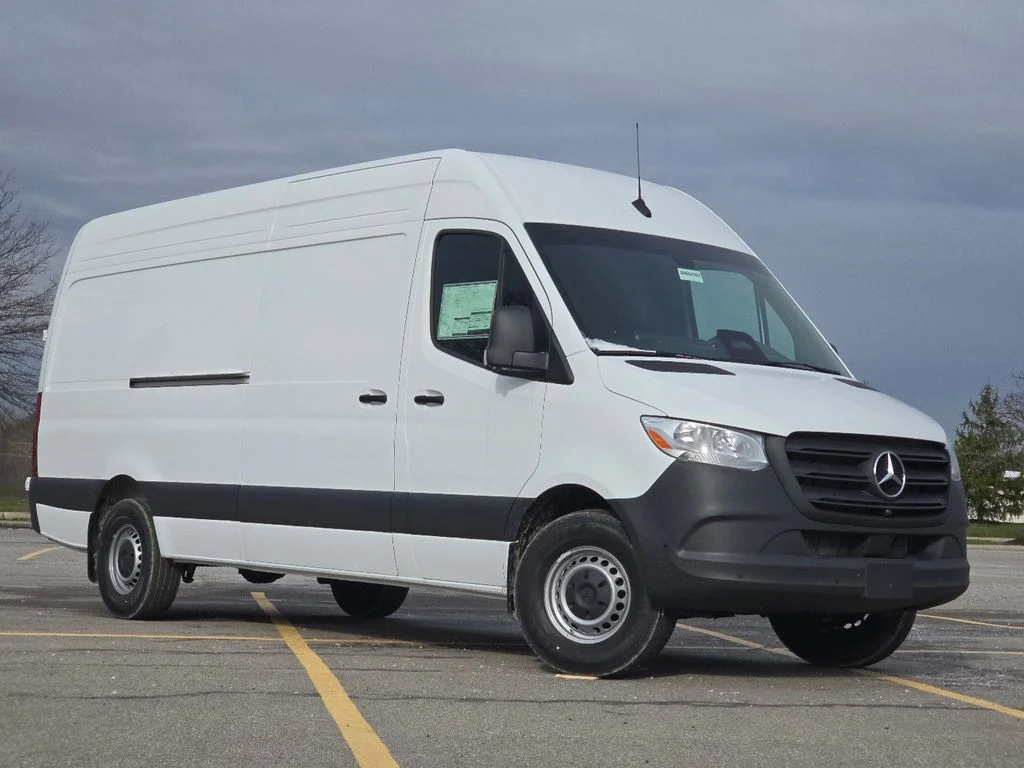 2026 Mercedes-Benz Sprinter 2500 170 WB High Roof's photo