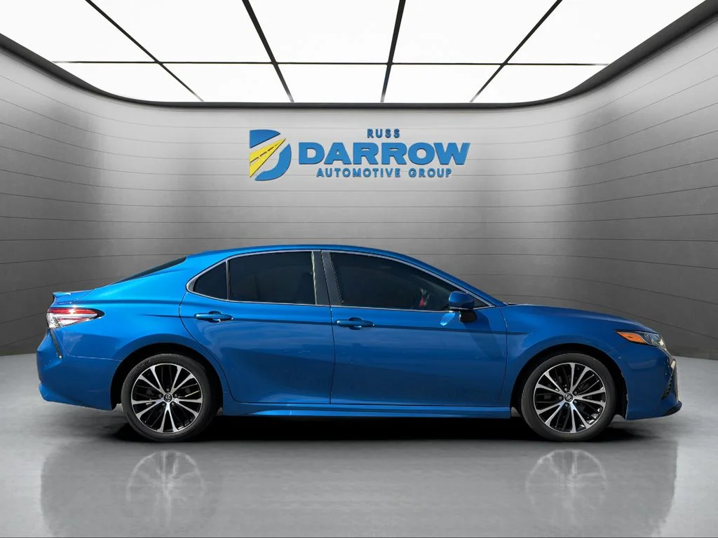 Used 2019 Blue Toyota SE image 5