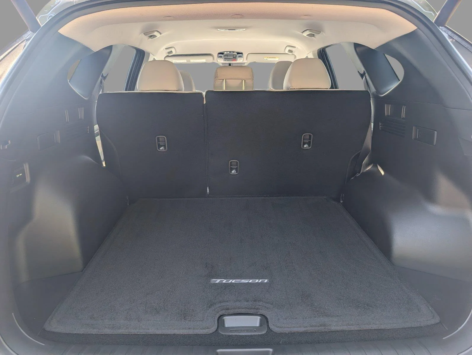 Used 2026 Hampton Gray Hyundai SEL image 5