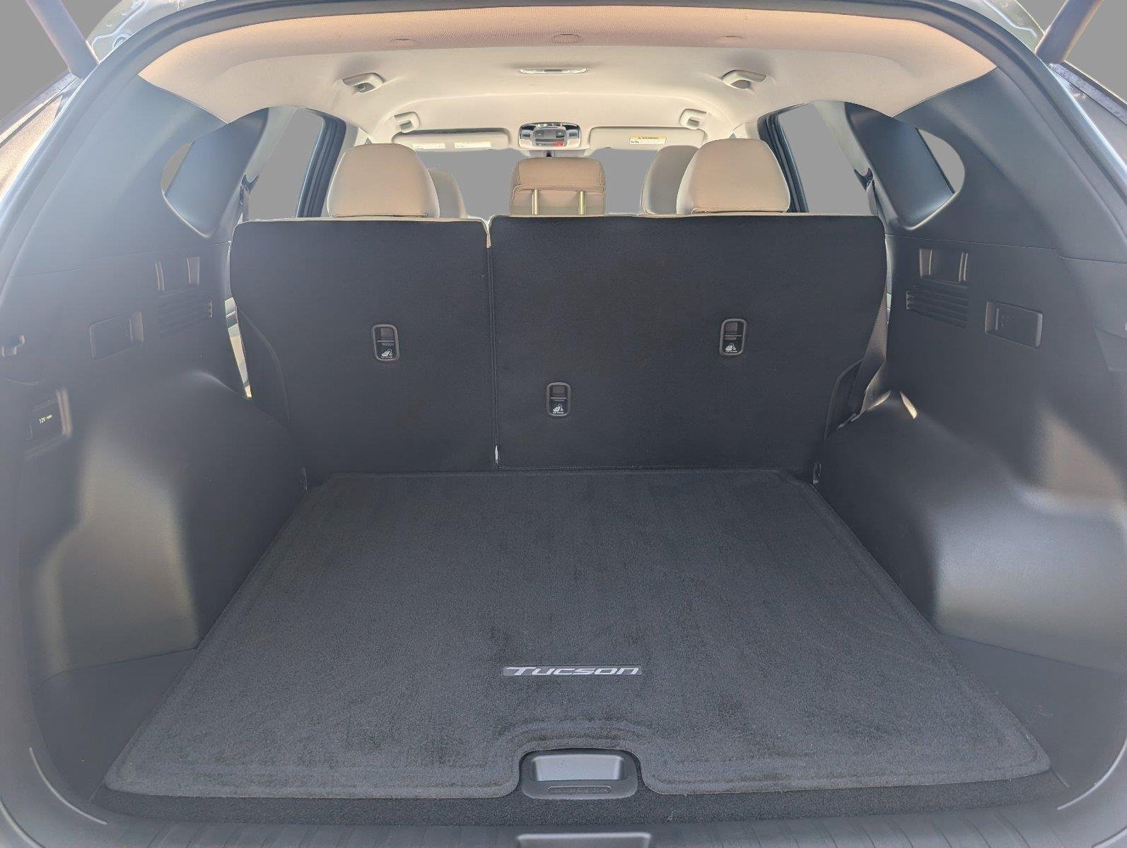 Used 2026 Hampton Gray Hyundai SEL image 5