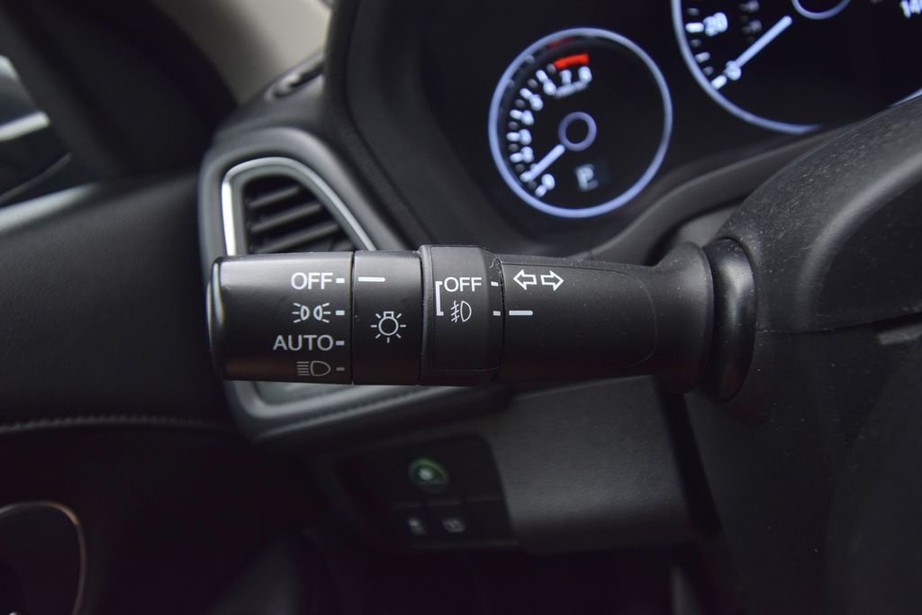 Used 2016 Modern Steel Metallic Honda EX-L image 34