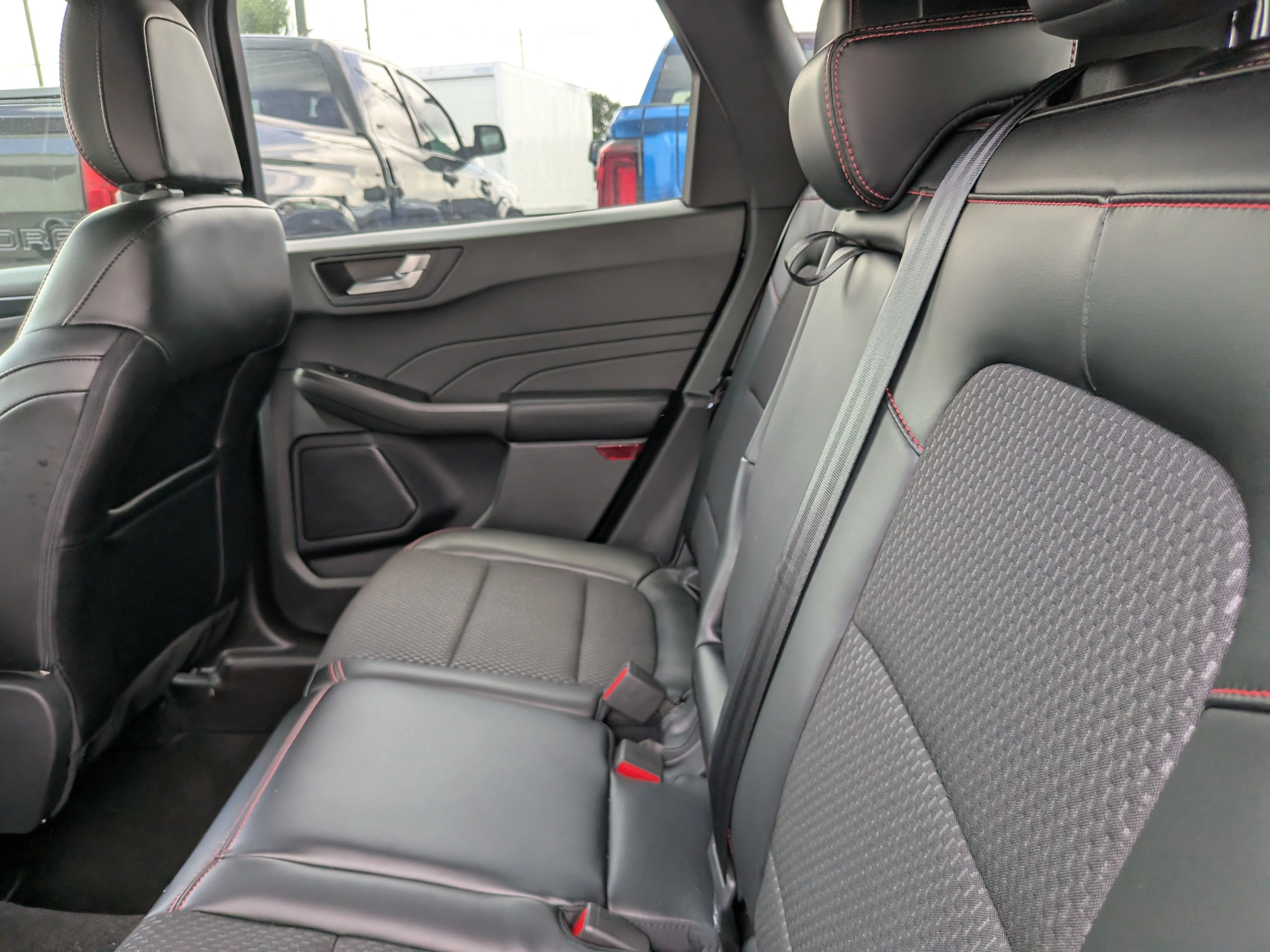 Used 2024 Agate Black Metallic Ford ST-Line image 16