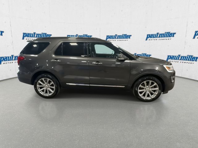 Used 2017 Gray Ford Limited image 13