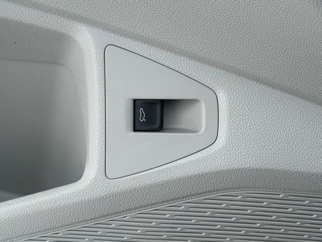2025 Volkswagen Jetta SE - Photo 20