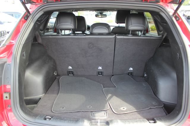 Used 2024 Red Jeep Latitude image 25