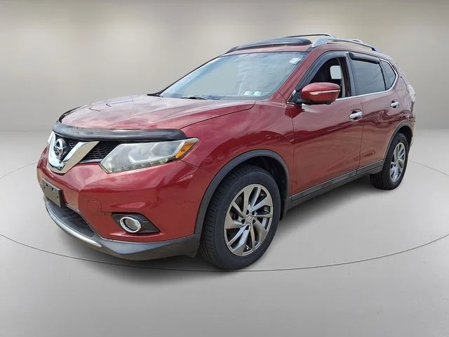 Used 2015 Red Nissan SL image 5