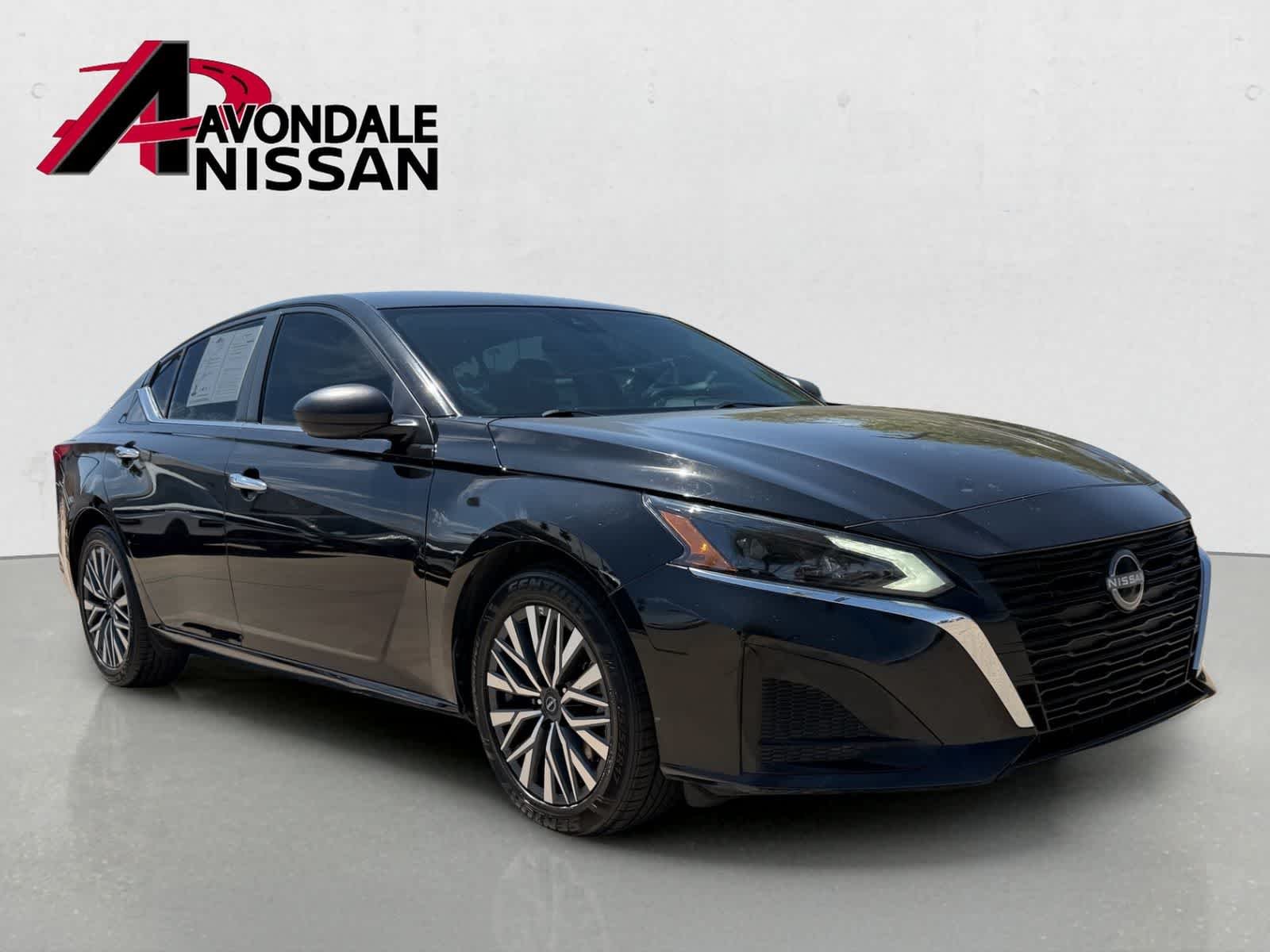 Certified Used 2025 Super Black Nissan SV image 6