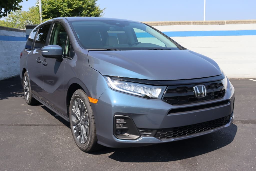 Used 2026 Gray Honda Touring image 7