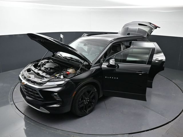 Used 2023 Black Chevrolet LT image 41