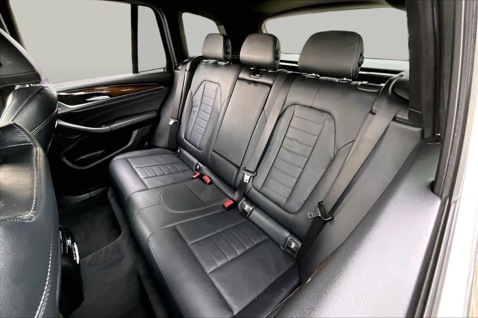Used 2020 Dark Graphite Metallic BMW sDrive30i image 19