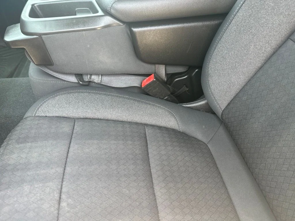 Used 2020 Silver Chevrolet LT image 4