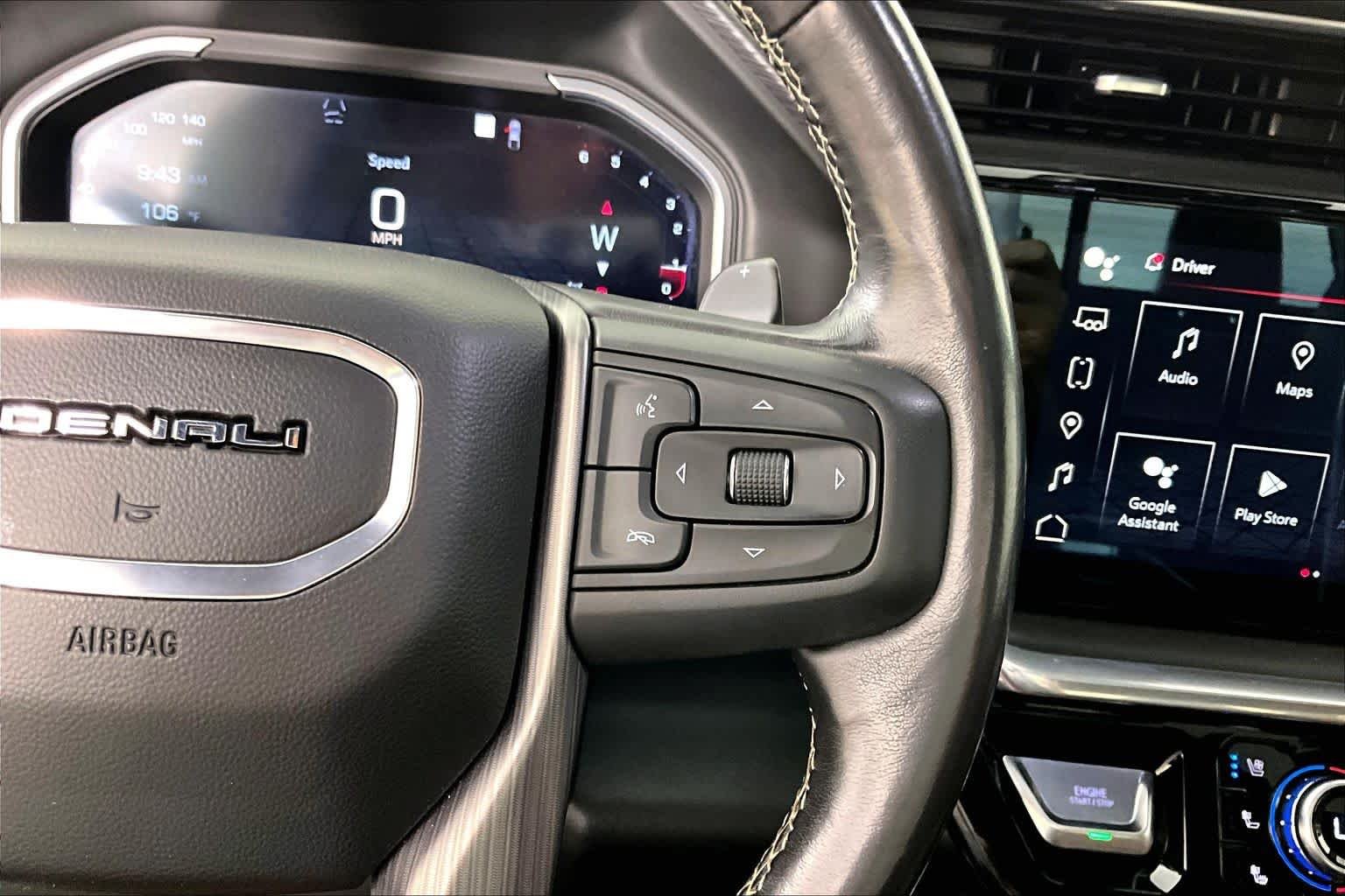 Used 2022 White Frost Tricoat GMC Denali Ultimate image 23