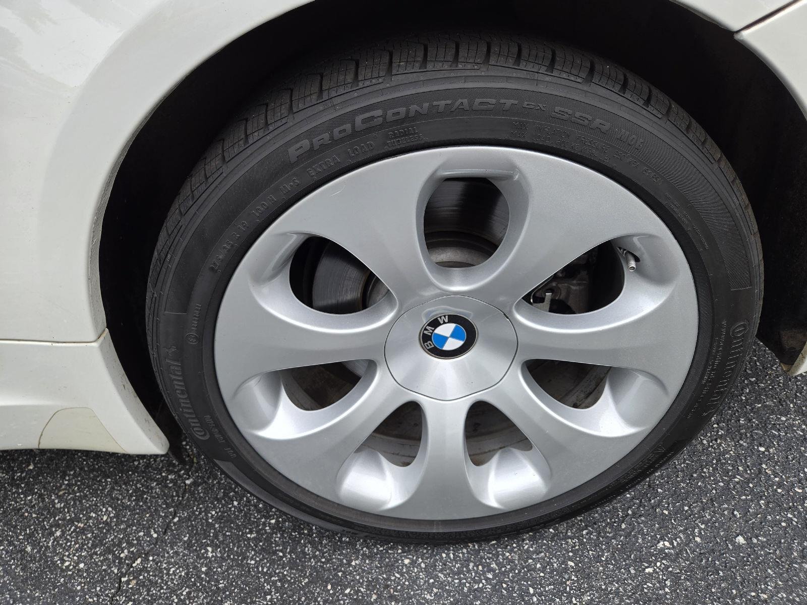 Used 2007 Alpine White BMW 650i image 38