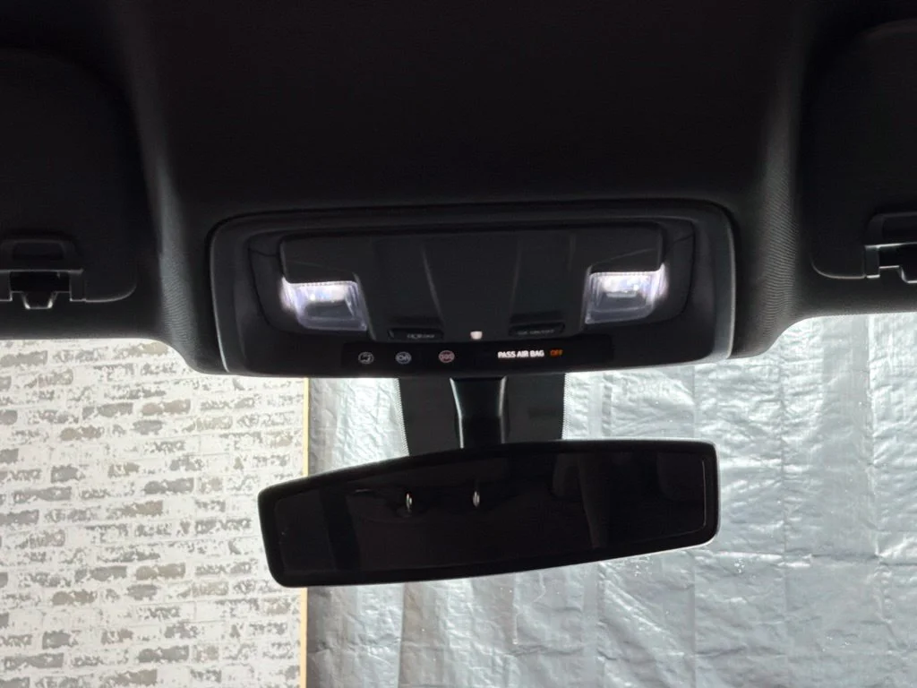 Used 2021 Summit White Chevrolet LT image 16