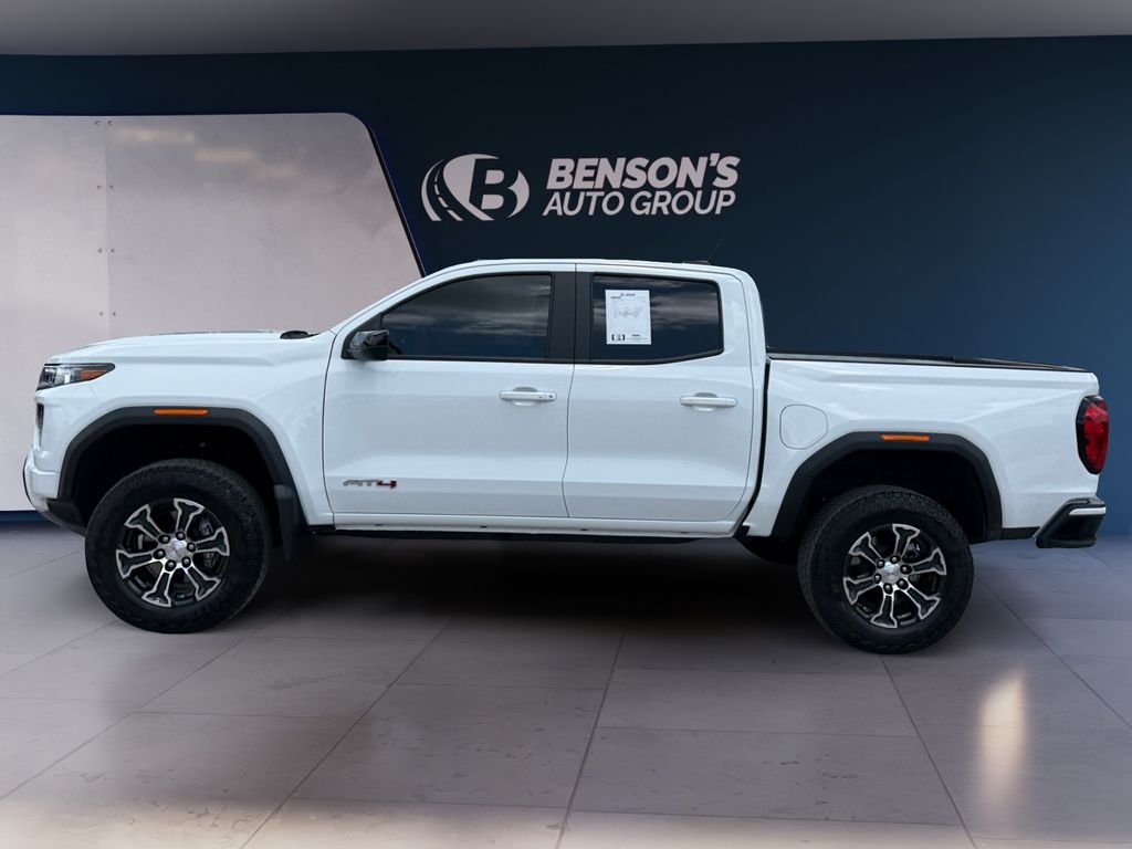 Used 2025 White GMC AT4 image 2
