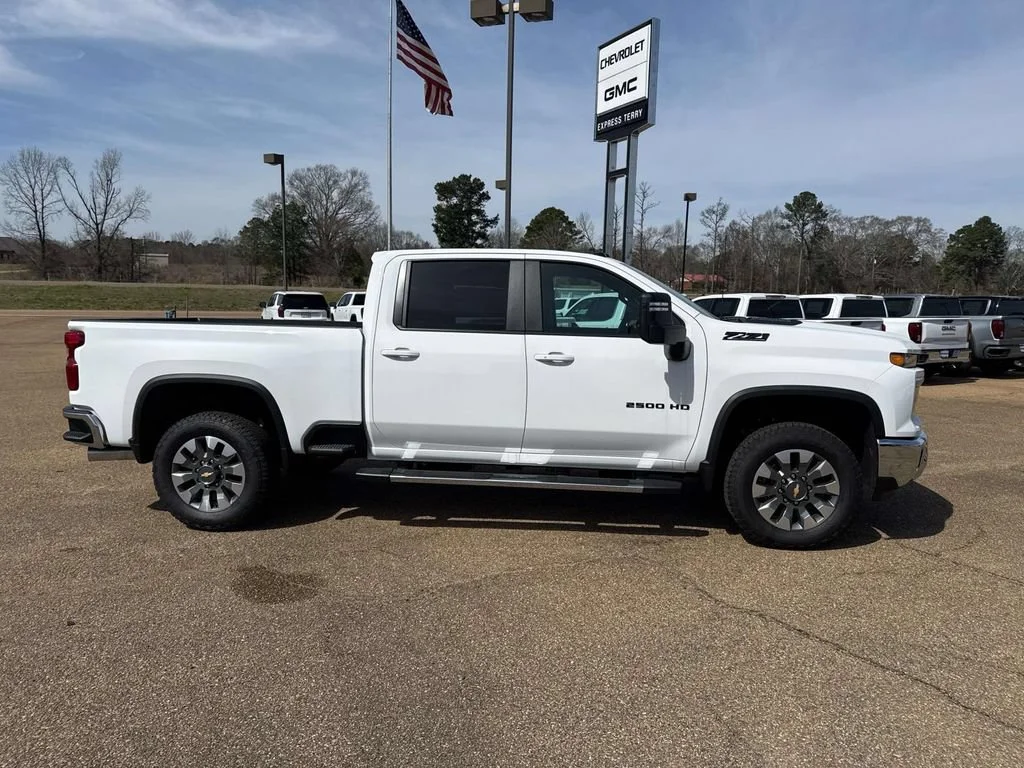 2026 Chevrolet Silverado 2500 HD LT - Photo 18